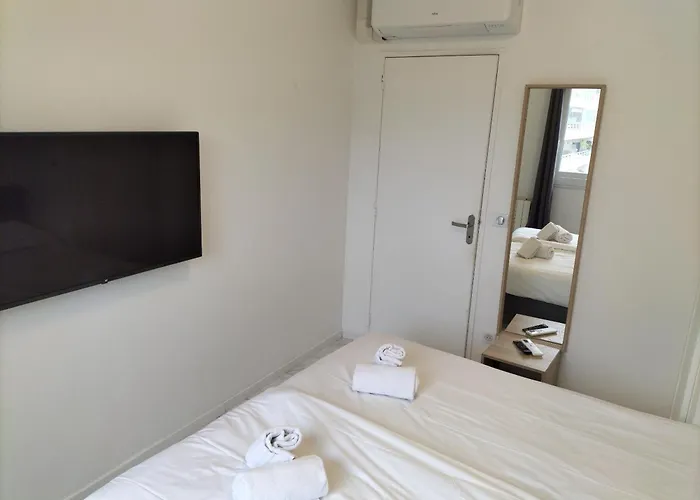 Le Serra A2 * Ζουάν λε Πιν